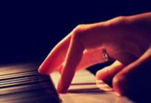 2025合川半程马拉松鸣枪起跑 男女子组前三名均打破赛会纪录3-30 17：30.